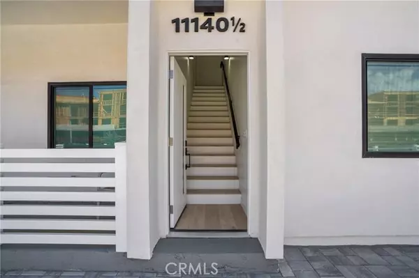 Granada Hills (los Angeles), CA 91344,11140 Woodley Avenue #1/2