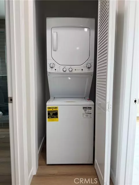 Sun Valley (los Angeles), CA 91352,7330 Riverton #3/4