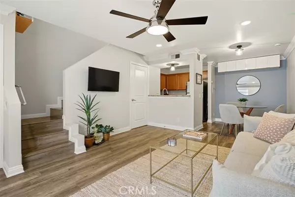 Burbank, CA 91505,355 N Maple Street #209