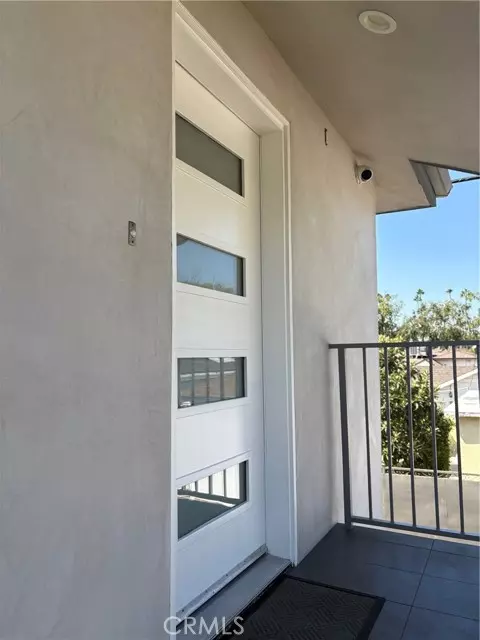 Glendale, CA 91201,1221 Irving