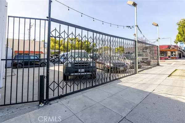 Burbank, CA 91505,3120 W Magnolia Boulevard