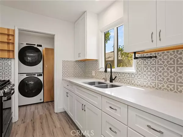 Sylmar (los Angeles), CA 91342,13322 Berg Street
