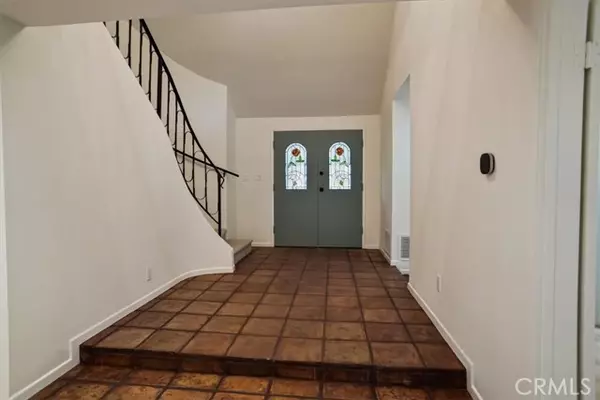 Burbank, CA 91506,1925 W Parkside Avenue