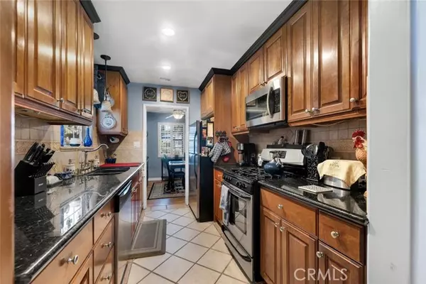 Sunland (los Angeles), CA 91040,10227 Quill Avenue
