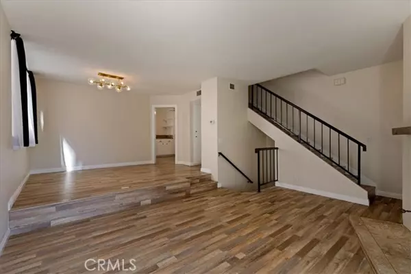 North Hollywood (los Angeles), CA 91602,4771 Elmer Avenue