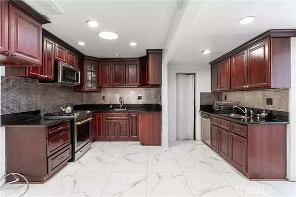 Tarzana (los Angeles), CA 91335,6340 Wilbur Avenue