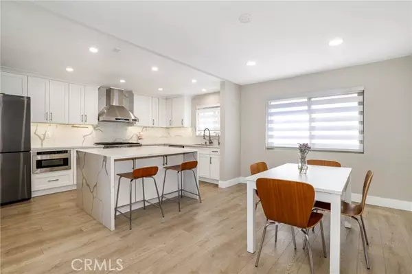 Chatsworth (los Angeles), CA 91311,10159 De Soto Avenue #202