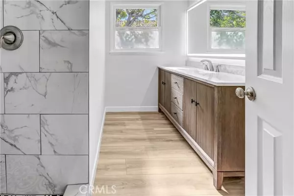 West Hills (los Angeles), CA 91307,7536 Shoup