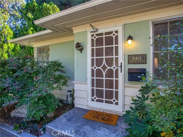 North Hollywood (los Angeles), CA 91601,10404 Margate Street