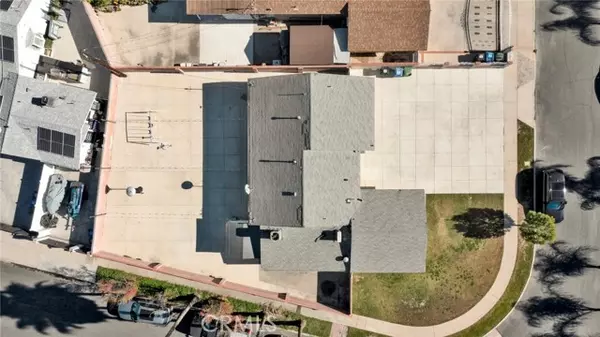 North Hollywood (los Angeles), CA 91605,13321 Blythe Street