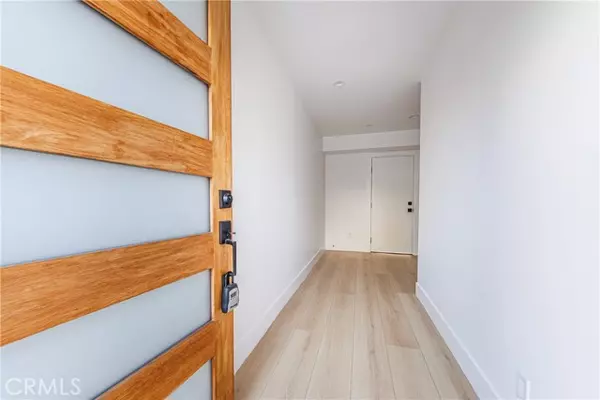 Marina Del Rey, CA 90292,13461 Beach Avenue