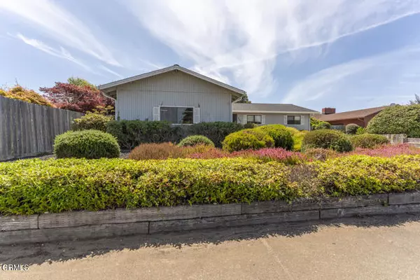 Fort Bragg, CA 95437,300 Penitenti Way