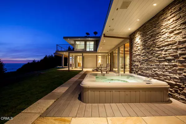 43850 Buckhorn Cove Road, Little River, CA 95456