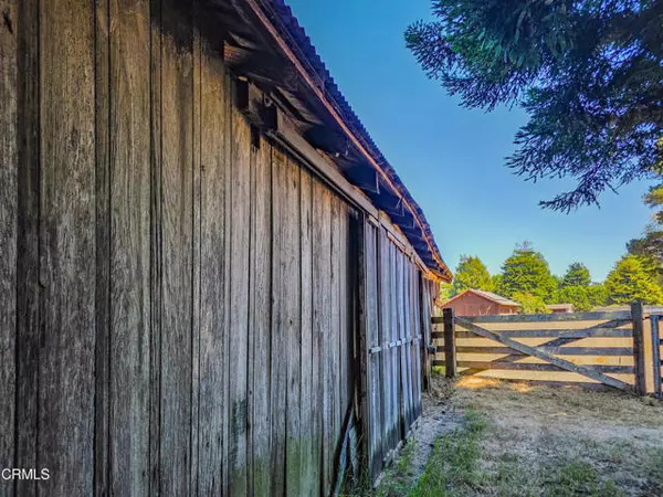 Fort Bragg, CA 95437,21601 Hellman Lane