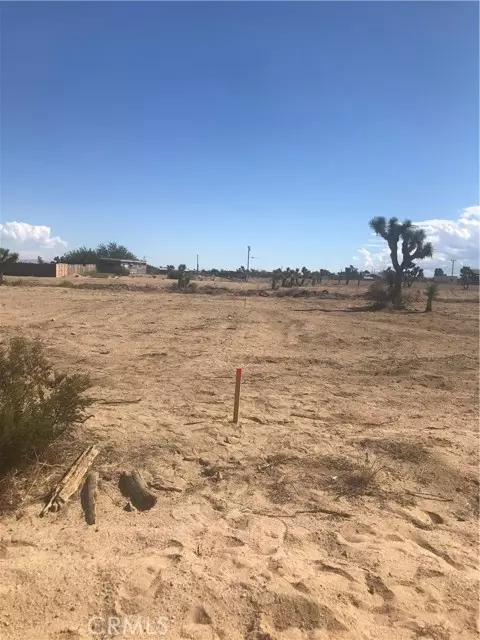 10727 Eaby Road, Phelan, CA 92371