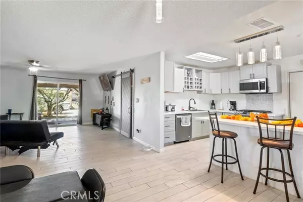 Hesperia, CA 92345,15063 Mauna Loa St
