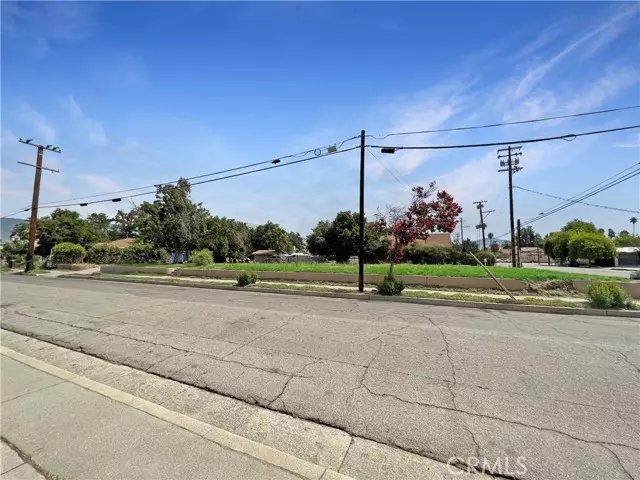 442 W 10th Street, San Bernardino, CA 92410