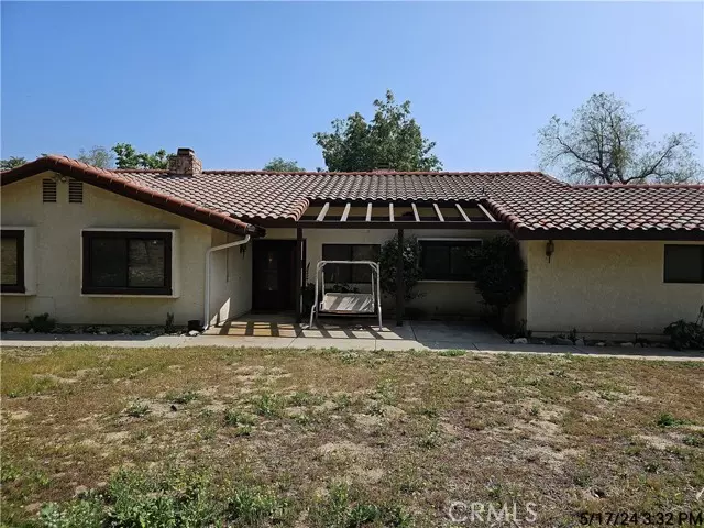 San Bernardino, CA 92407,17572 Greenwood Court