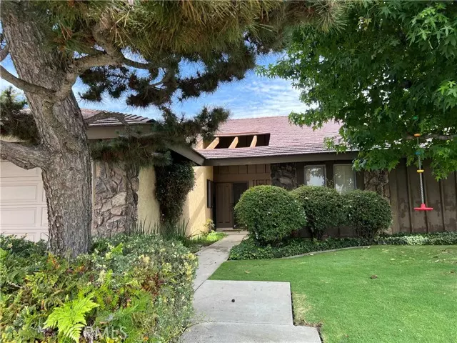 Placentia, CA 92870,331 Koch Avenue