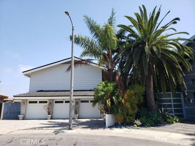 16602 Ensign Circle, Huntington Beach, CA 92649