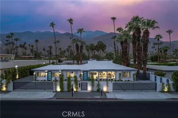 1657 S Sunrise Way, Palm Springs, CA 92264