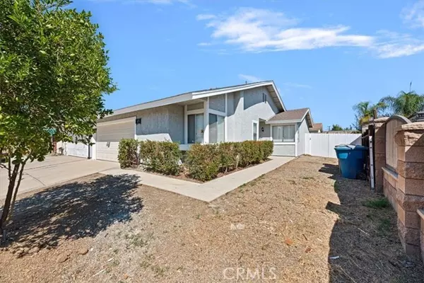 Perris, CA 92570,362 Red Maple Place