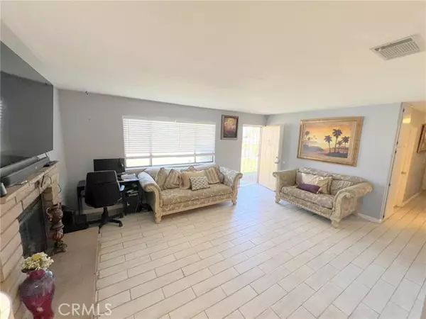 Victorville, CA 92395,17080 Crestview Place