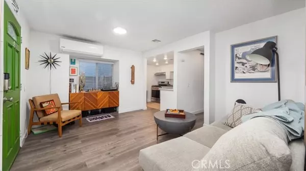 Los Angeles, CA 90039,2414 N Alvarado Street