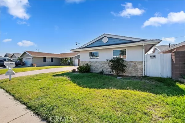 Lakewood, CA 90713,6618 Dillman Street