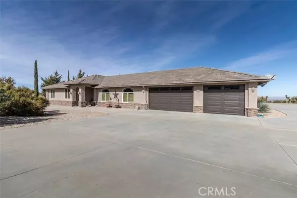 2038 Hollister Road, Pinon Hills, CA 92372