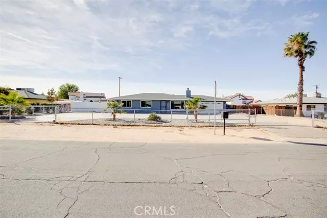 Apple Valley, CA 92308,12438 Snapping Turtle Road