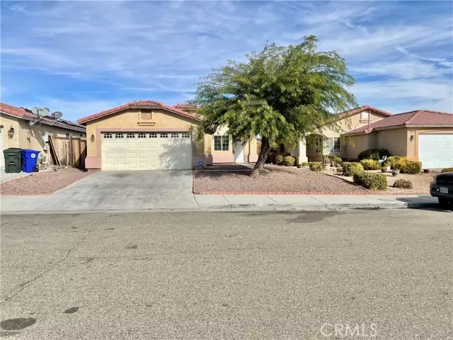 17030 Tivolli Ln, Victorville, CA 92395