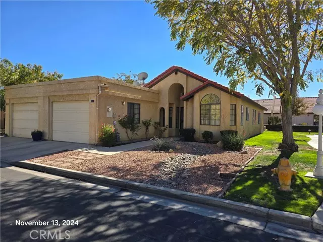 19053 Elm Drive, Apple Valley, CA 92308