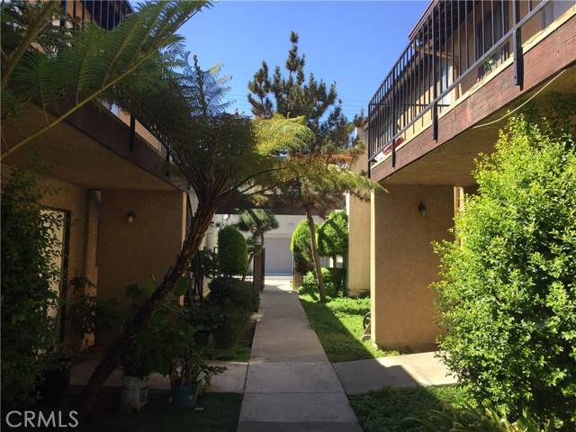 901 N Dalton Avenue #D, Azusa, CA 91702