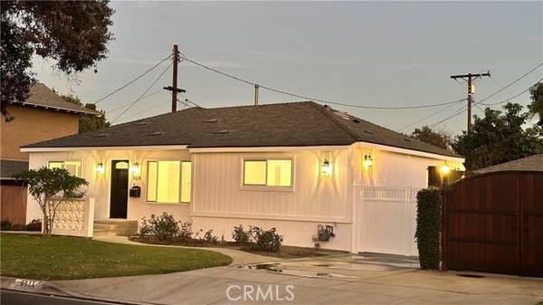 9814 Parrot Avenue, Downey, CA 90240