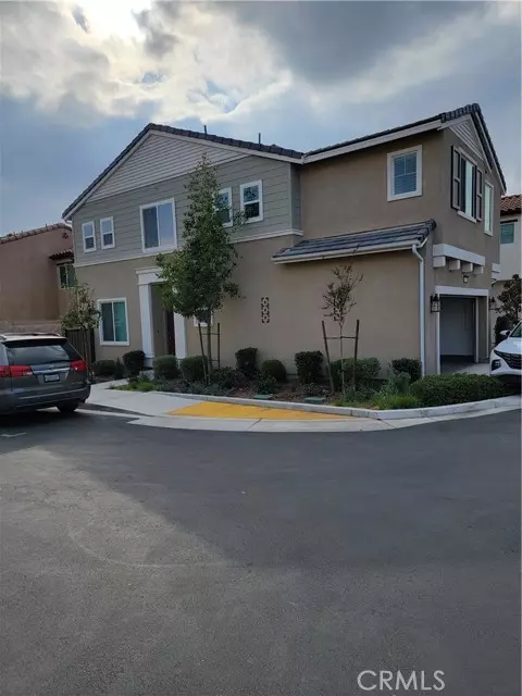 Fontana, CA 92336,5582 Siracusa Way