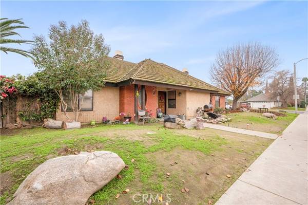 747 W Whitendale Avenue, Visalia, CA 93277