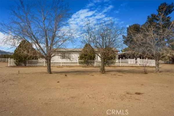 13378 Paramount Road, Phelan, CA 92371