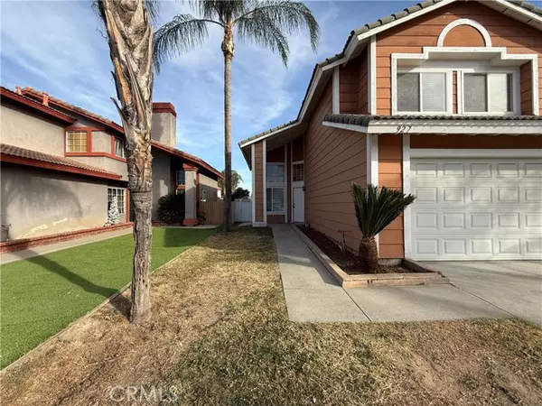 Perris, CA 92571,927 Dolphin Drive