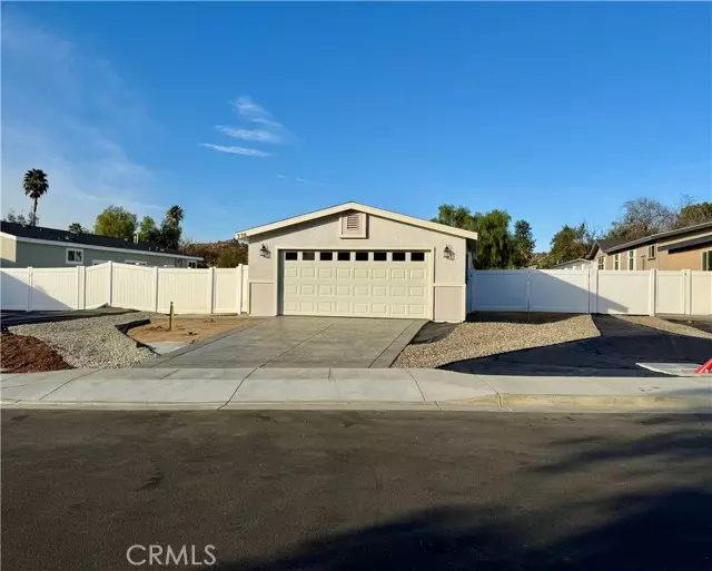 778 Larissa Court, Perris, CA 92570