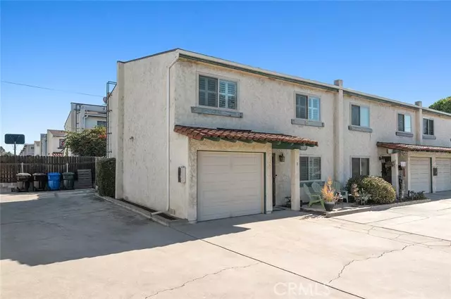 Glendora, CA 91740,615 Claraday Street #3