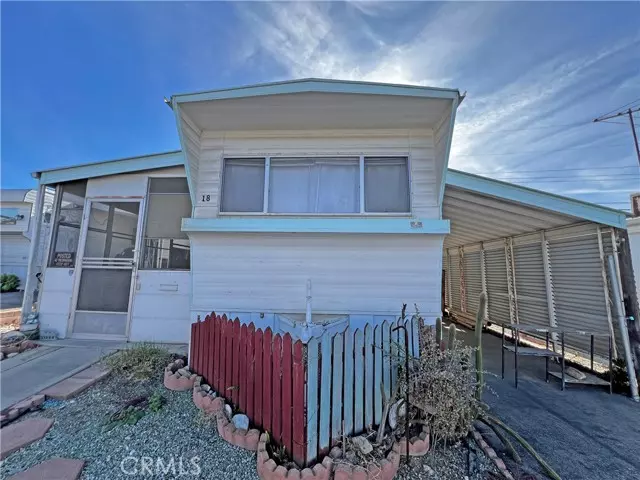 Yucaipa, CA 92399,12177 3rd #18