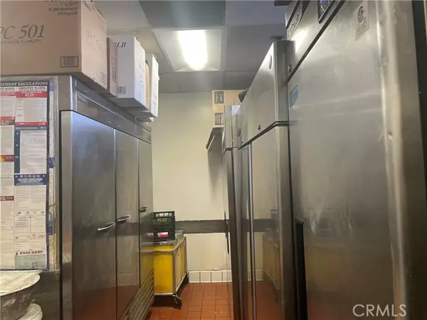 Wilmington (los Angeles), CA 90744,104 W Anaheim Street