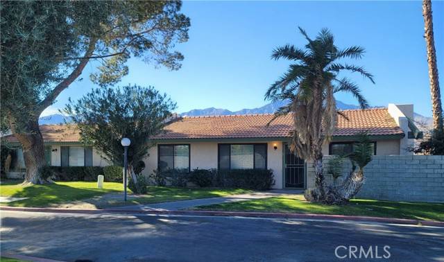 1 Lakeview Circle, Cathedral City, CA 92234