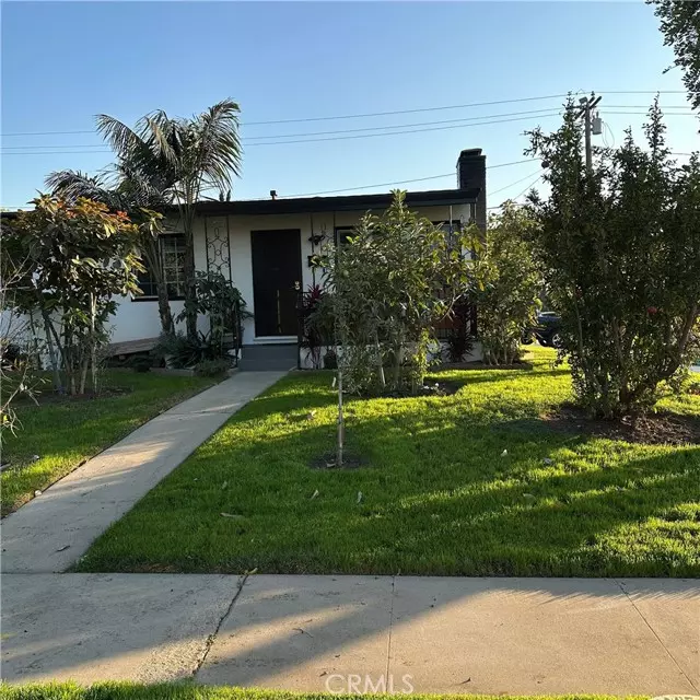 Fullerton, CA 92833,1714 W Ash Avenue