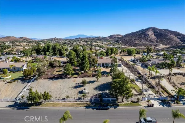 23826 Spenser Butte Drive, Perris, CA 92570