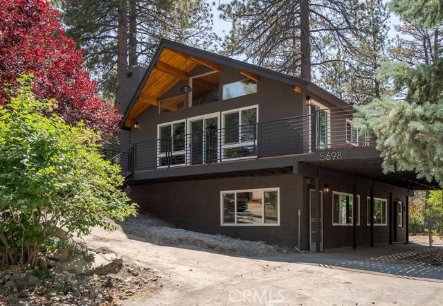 5698 Dogwood Road, Wrightwood, CA 92397