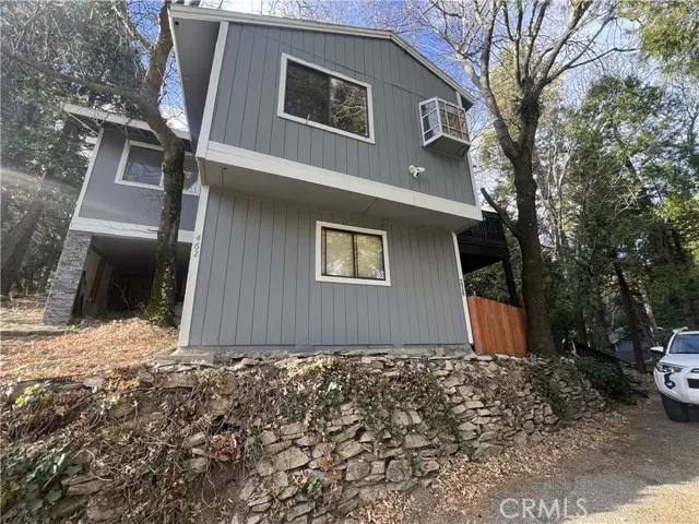 462 Shady Dell Lane, Crestline, CA 92325