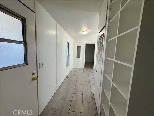 Glendora, CA 91740,1700 S Glendora Avenue #43