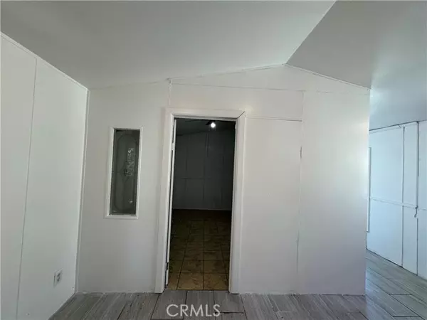 Glendora, CA 91740,1700 S Glendora Avenue #43